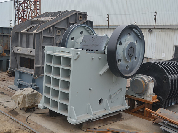 In 2012, the demand for crushers gradually expanded.